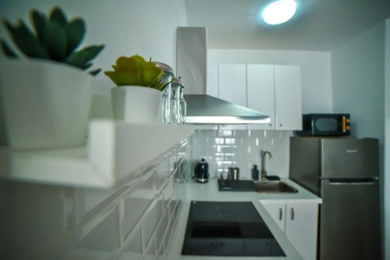 Precioso Apartamento Con Piscina Tias 0*,